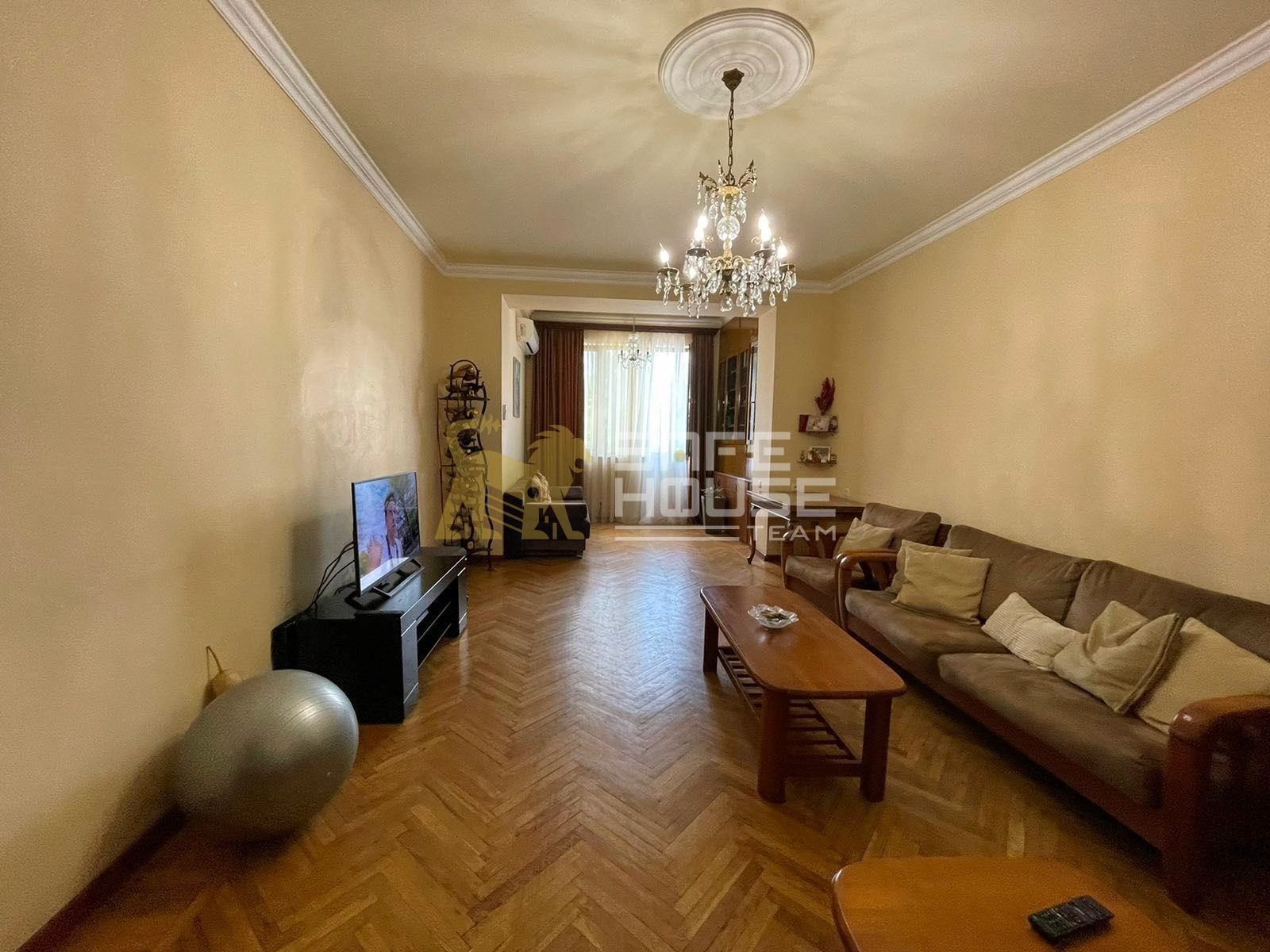 Վաճառքի 3 սենյականոց բնակարան