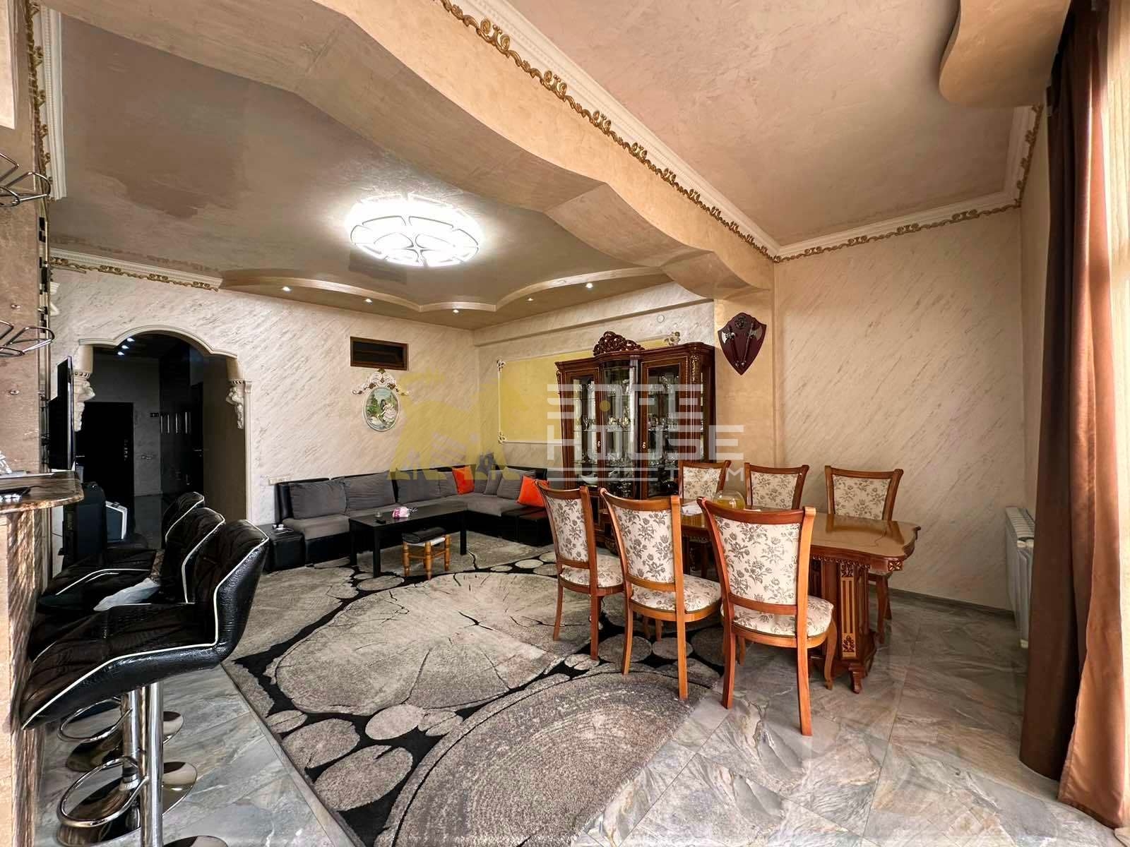 Վաճառքի 3 սենյականոց բնակարան