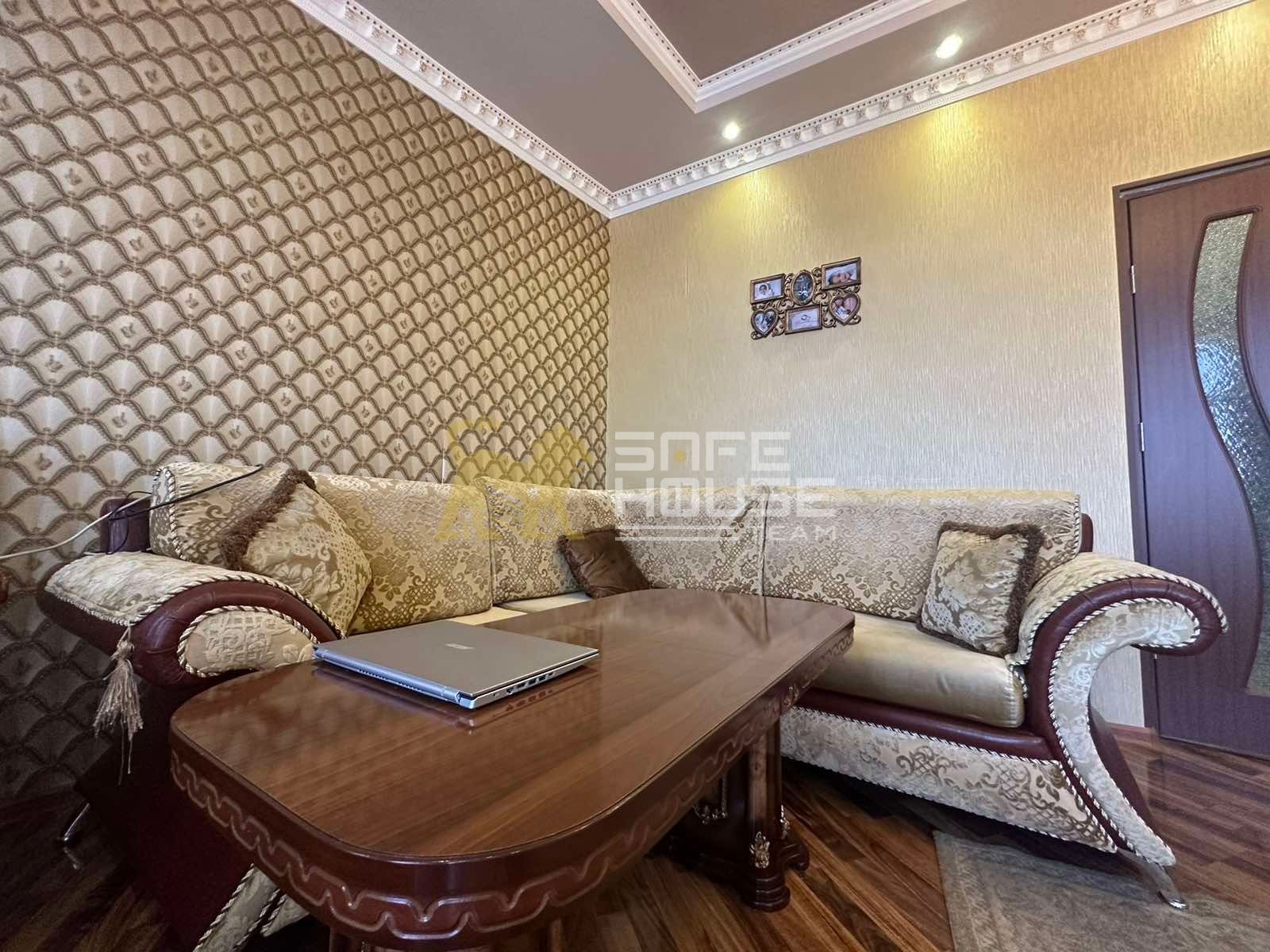 Վաճառքի 3 սենյականոց բնակարան