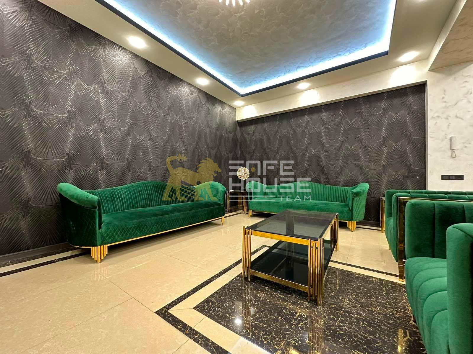 Վաճառքի երեք սենյականոց բնակարան