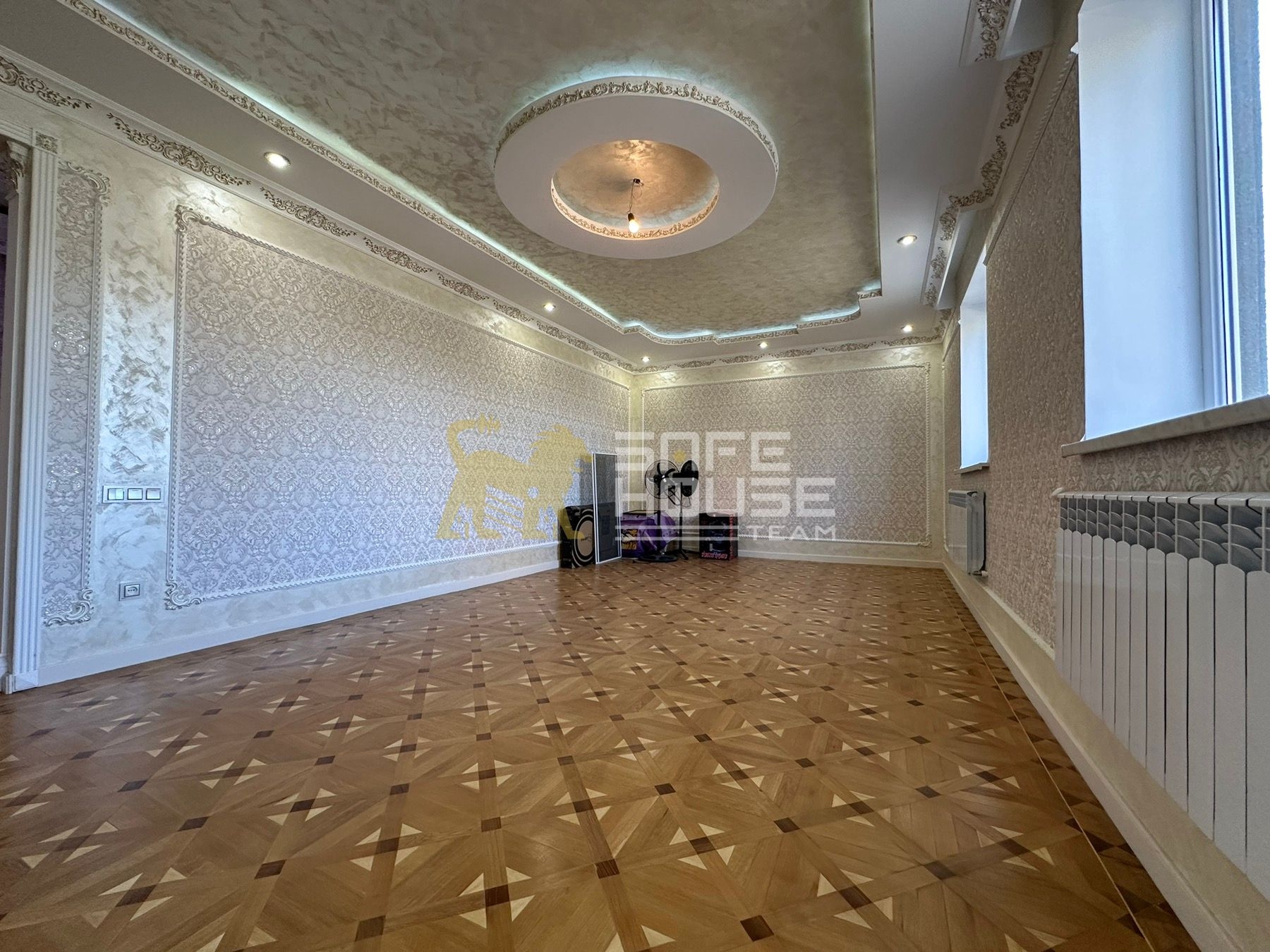 Վաճառքի ընդարձակ առանձնատուն