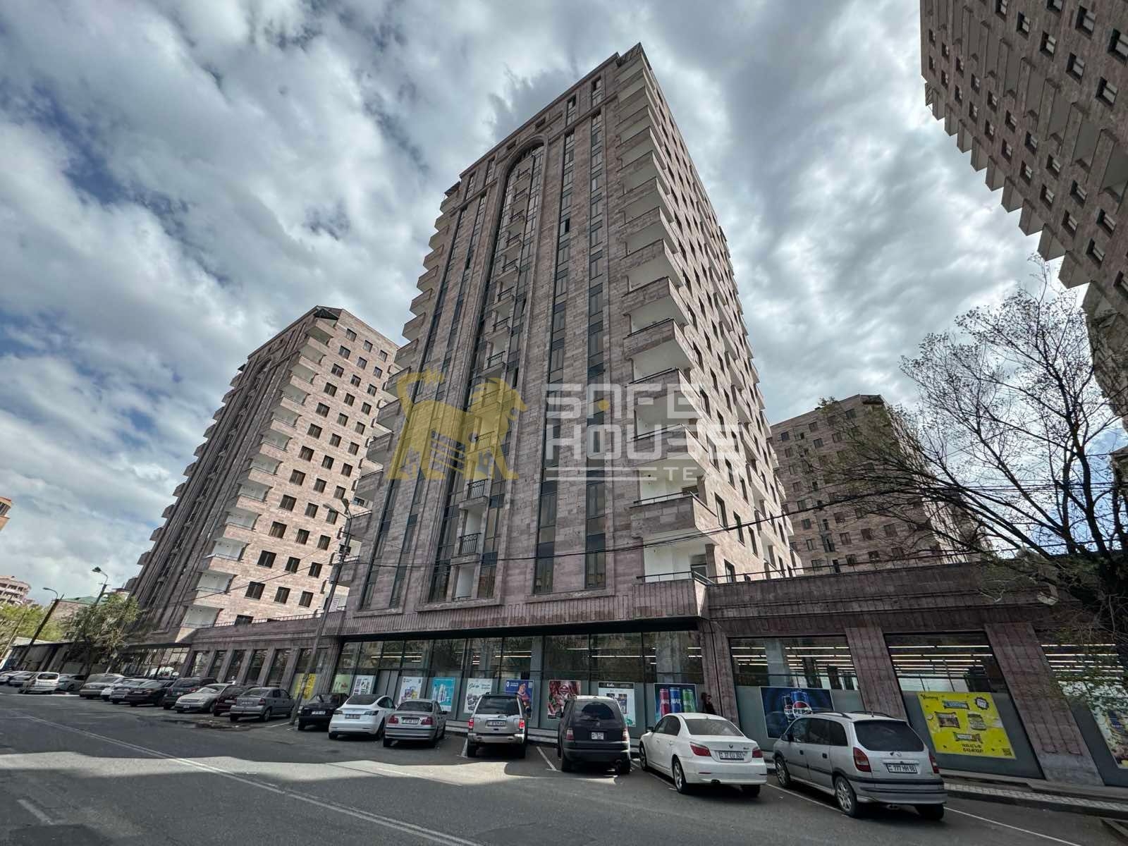 Վաճառքի 3 սենյականոց բնակարան 