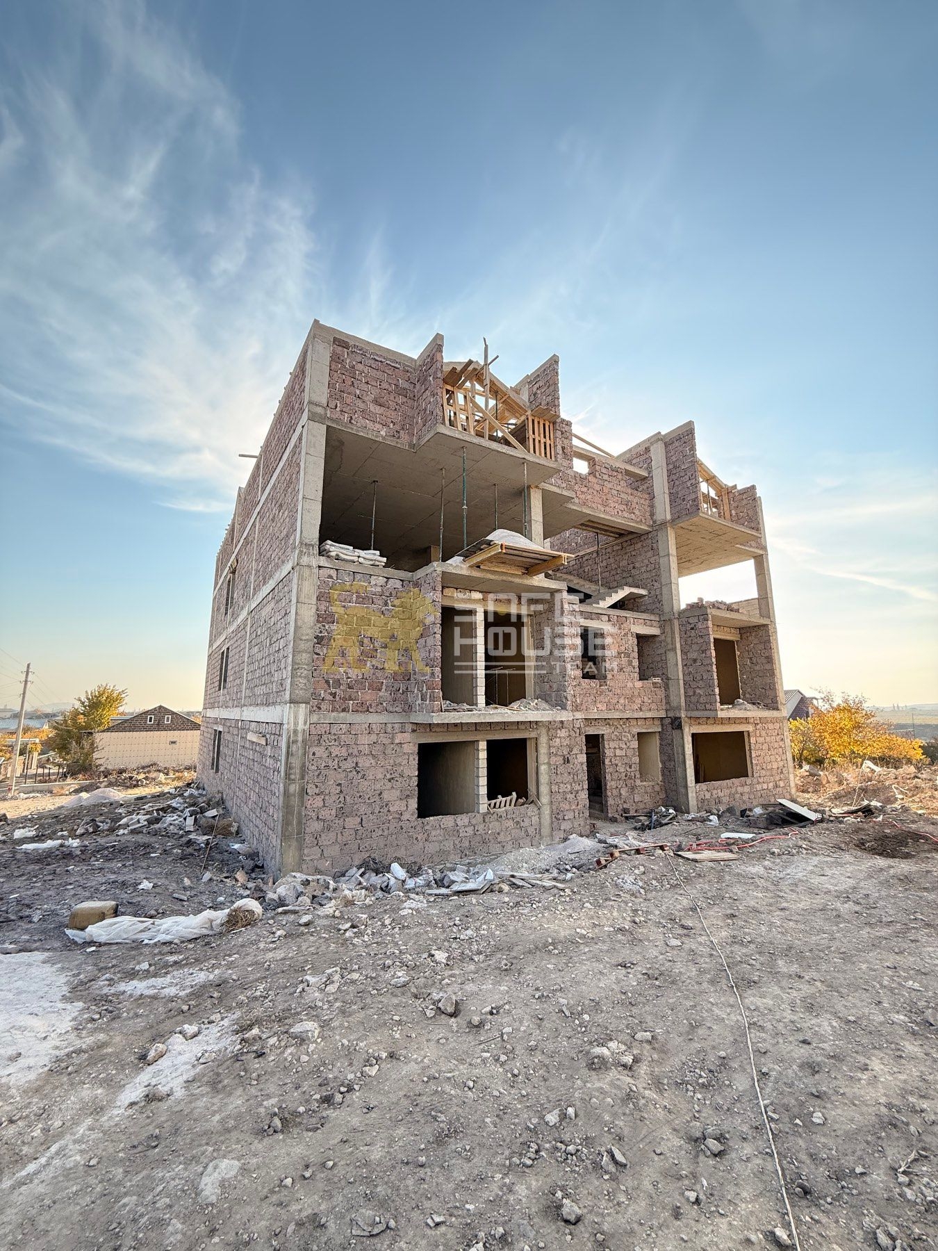 Վաճառքի 2 սենյականոց բնակարան