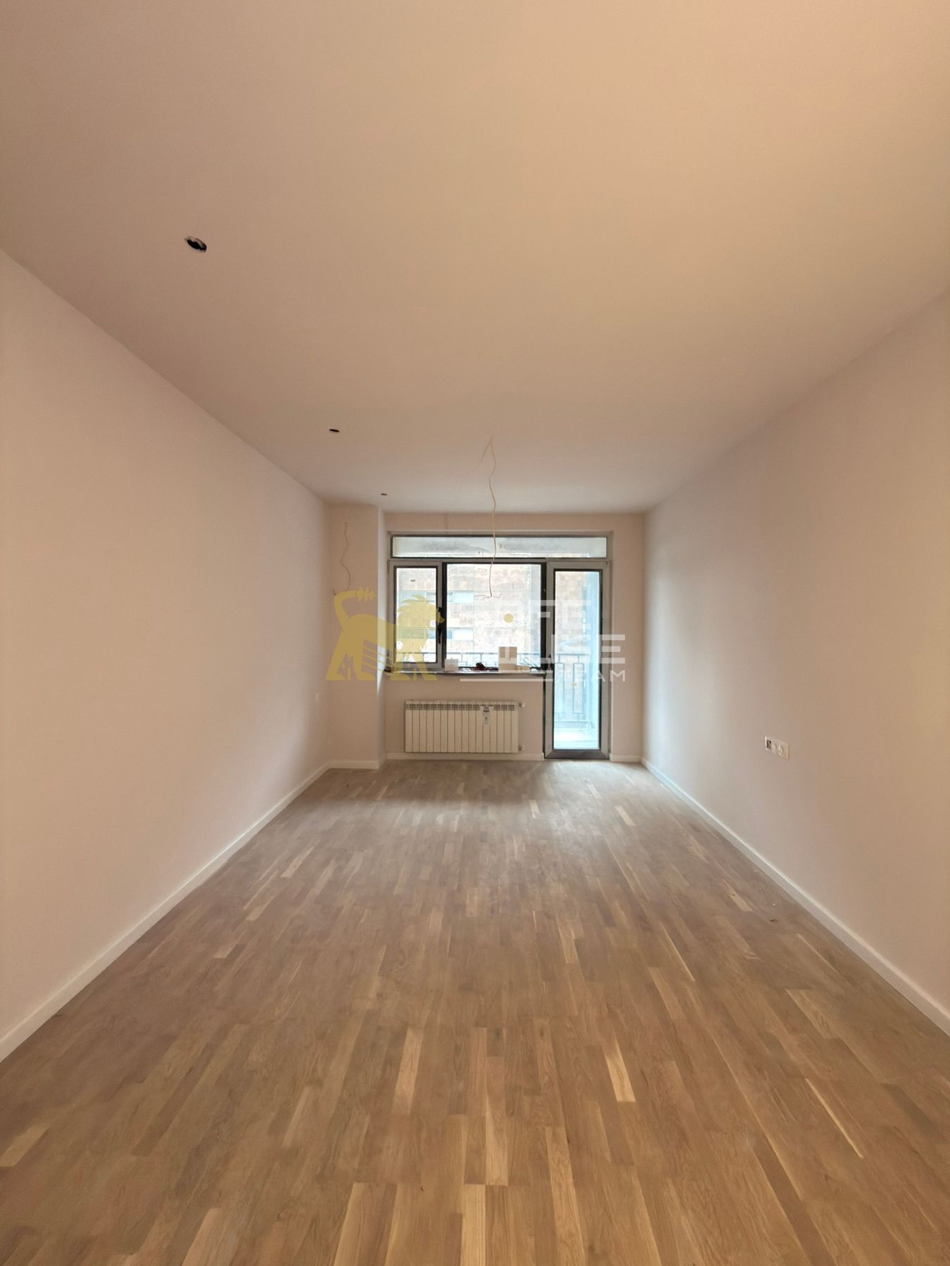 Վաճառքի 3 սենյականոց բնակարան 