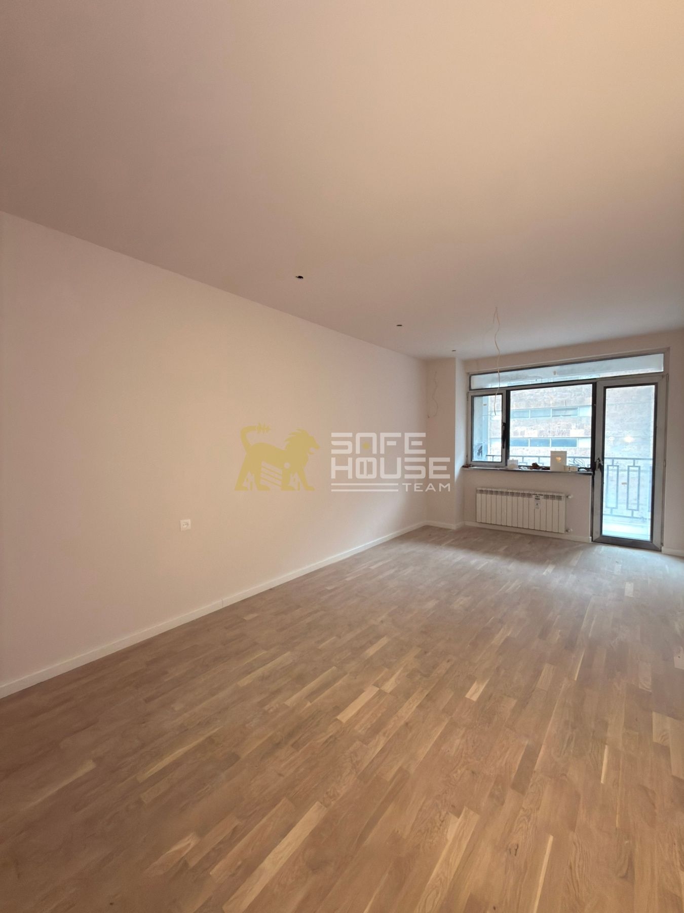 Վաճառքի 3 սենյականոց բնակարան 