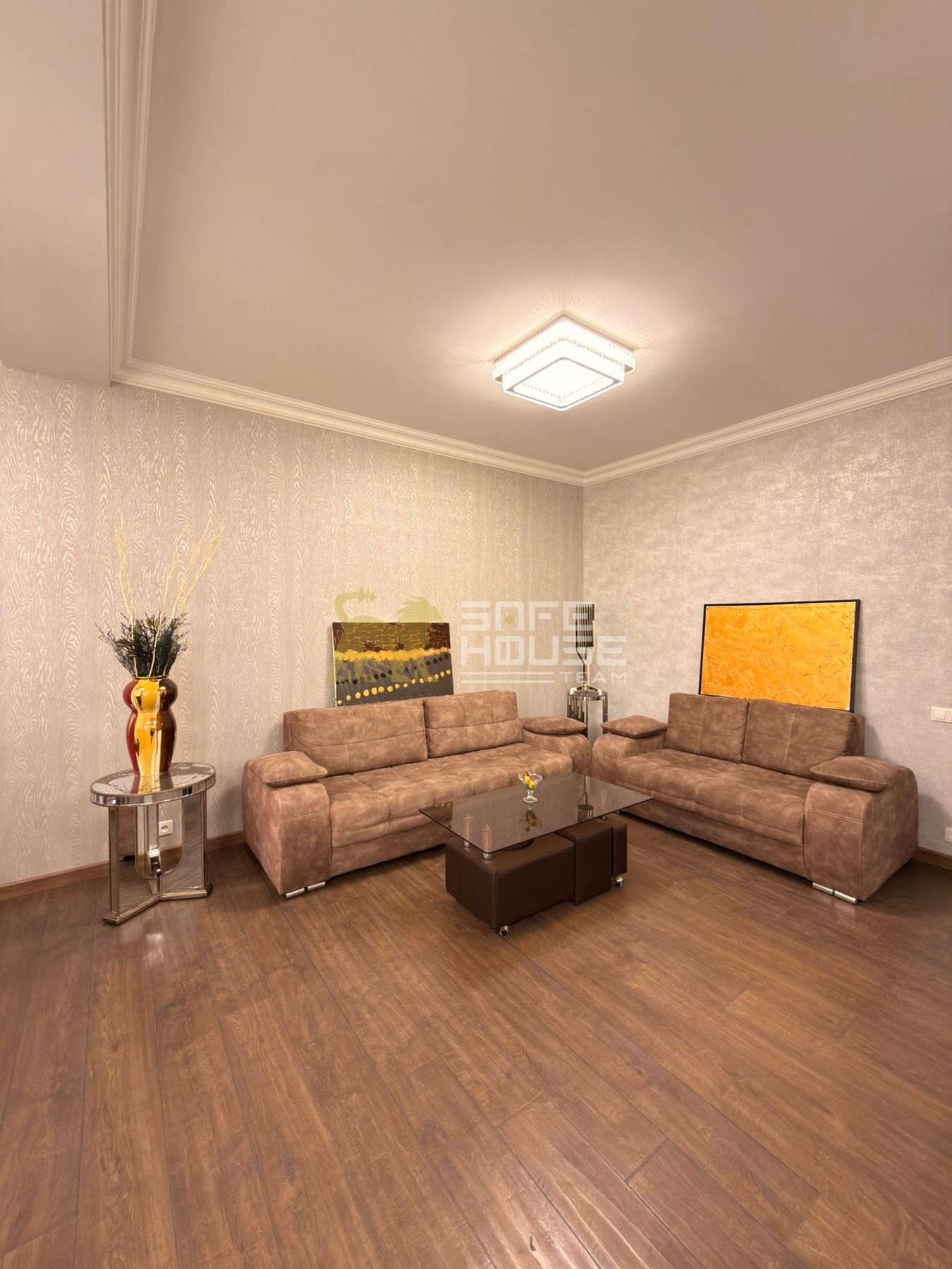 Վաճառքի 3 սենյականոց բնակարան 