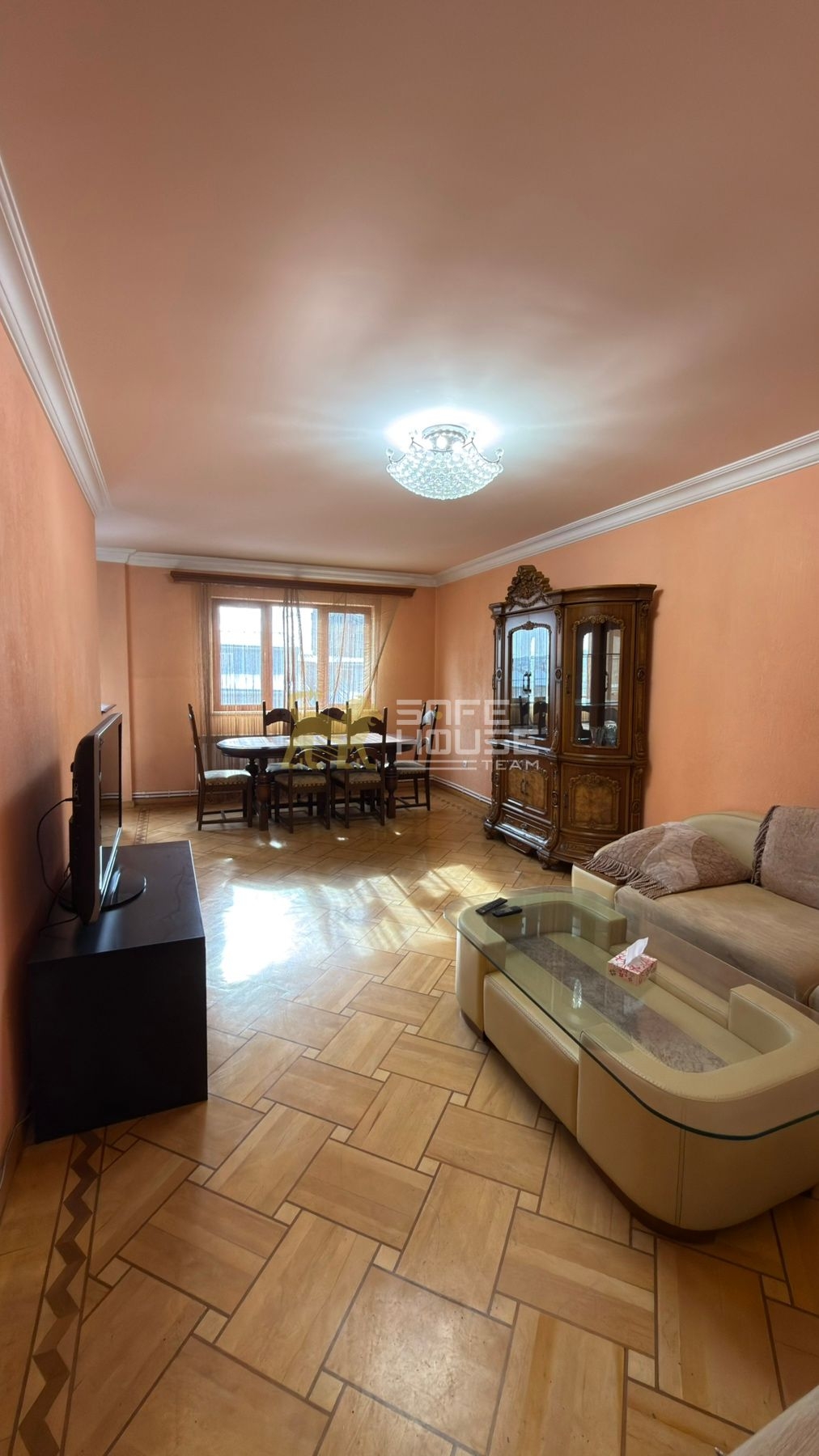 Վաճառքի 3 սենյականոց բնակարան 