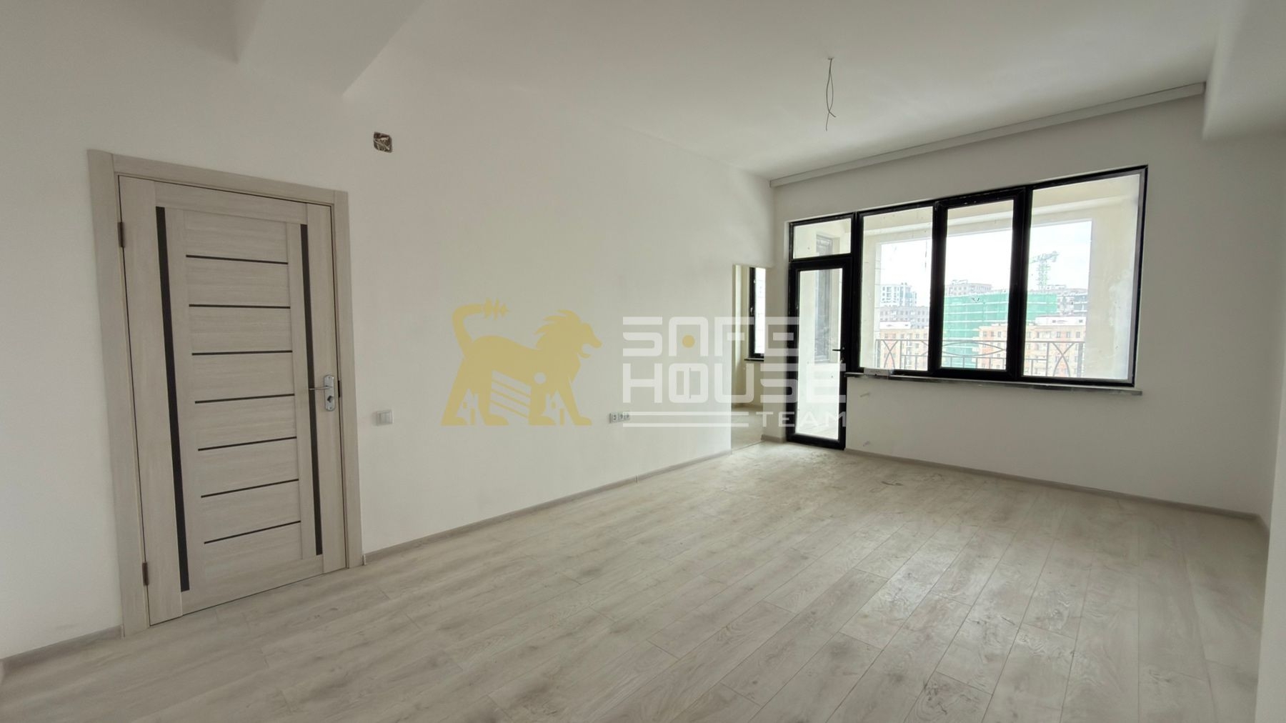 Վաճառքի 3 սենյականոց բնակարան