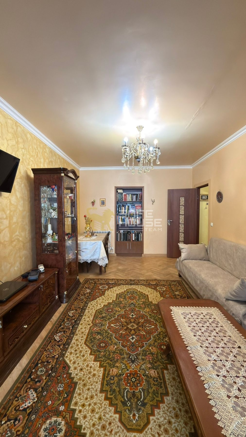 Վաճառքի 3 սենյականոց բնակարան 