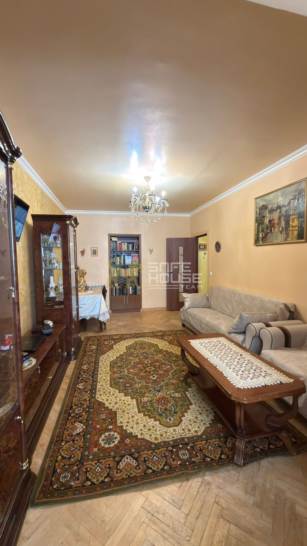 Վաճառքի 3 սենյականոց բնակարան 