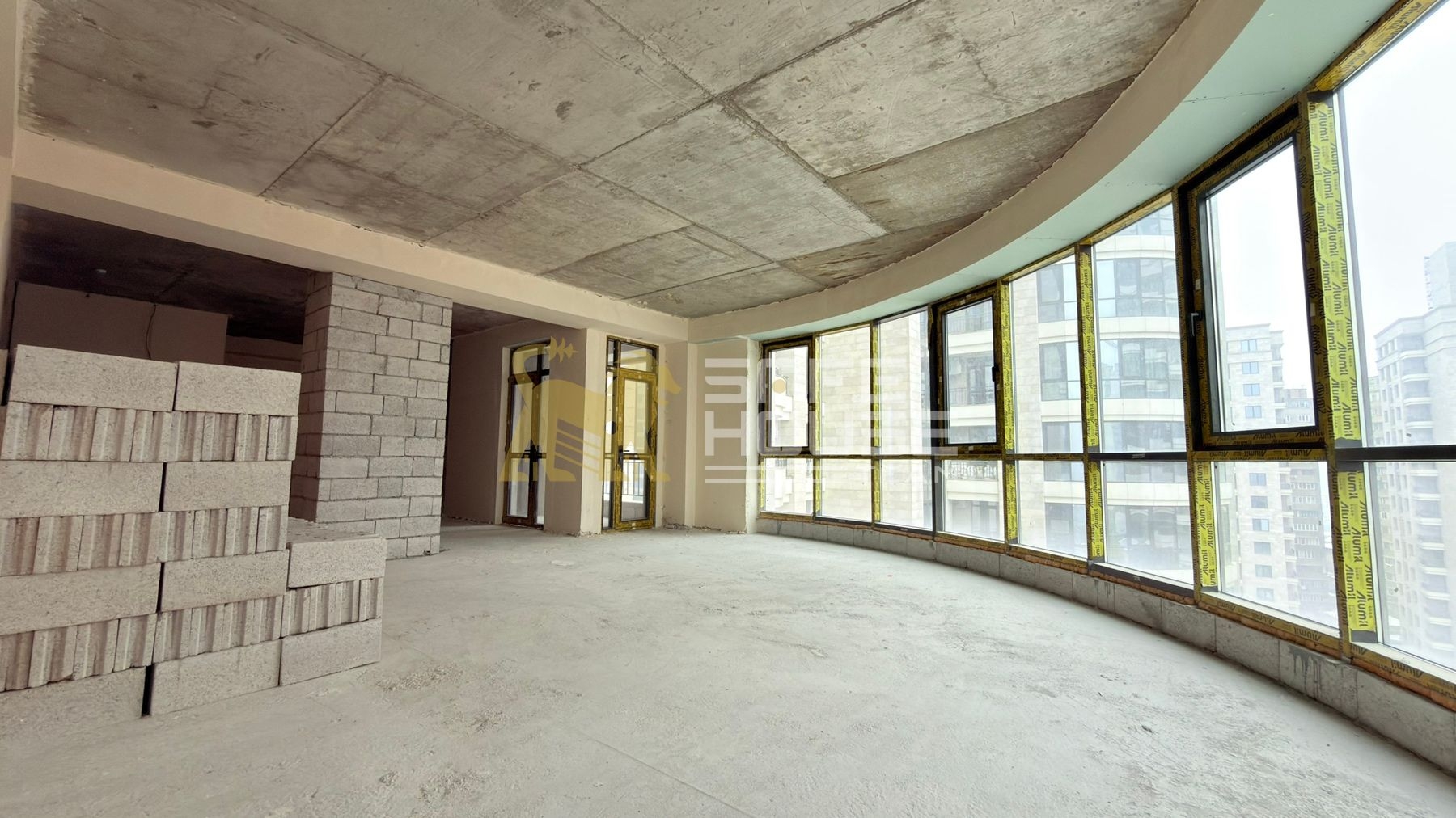 Վաճառքի 3 սենյականոց բնակարան 