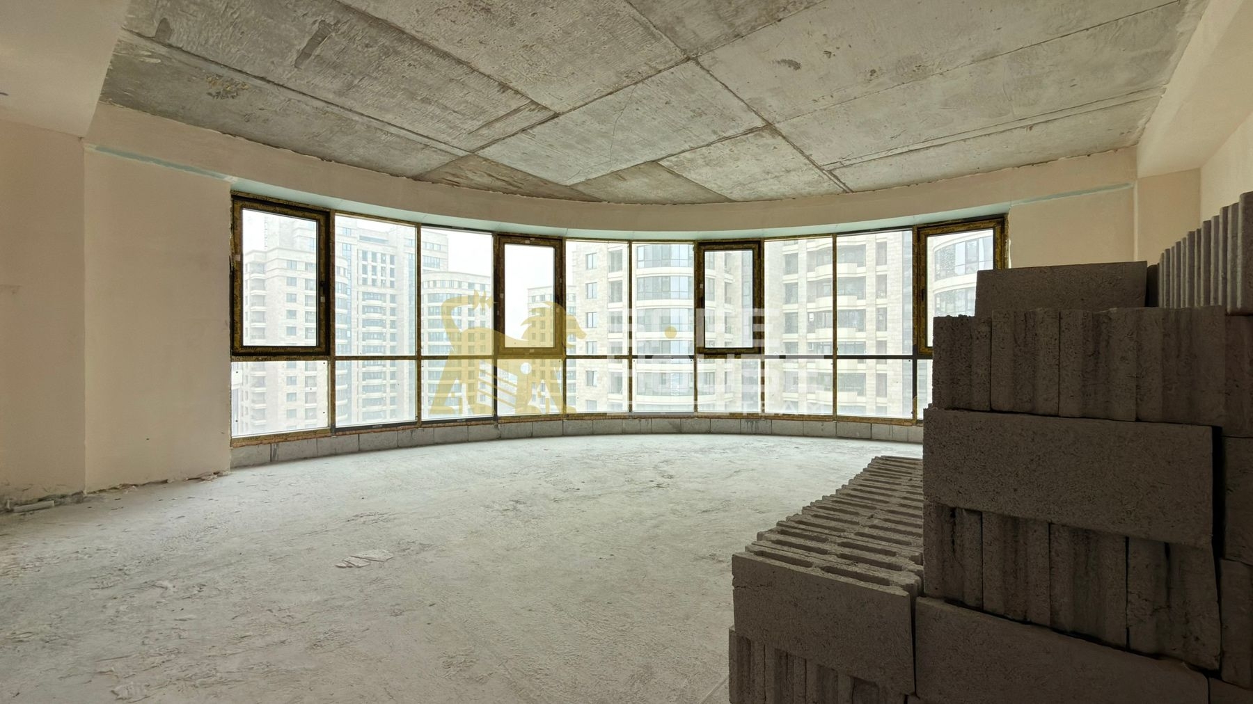 Վաճառքի 3 սենյականոց բնակարան 