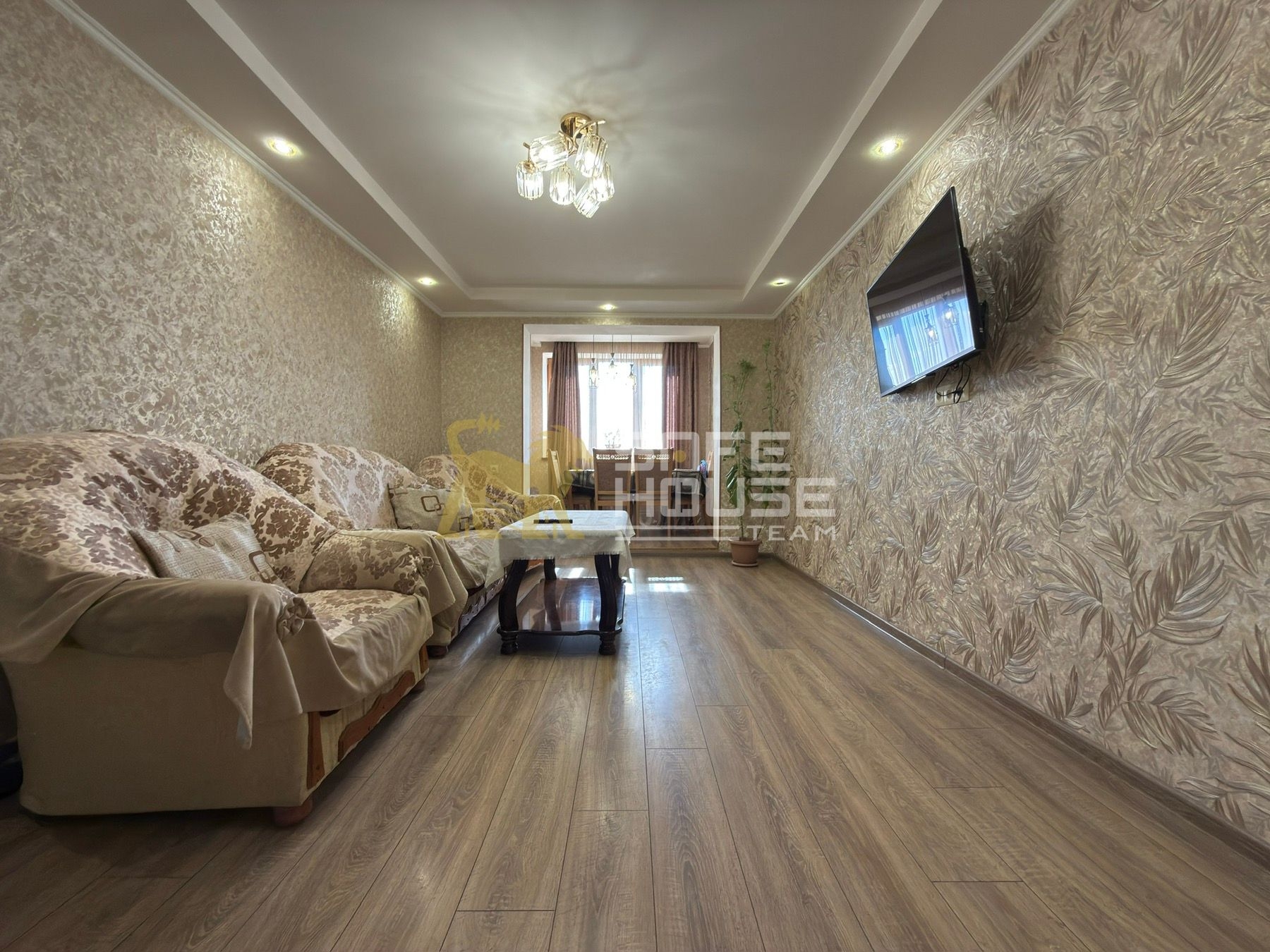 Վաճառքի 3 սենյականոց բնակարան 