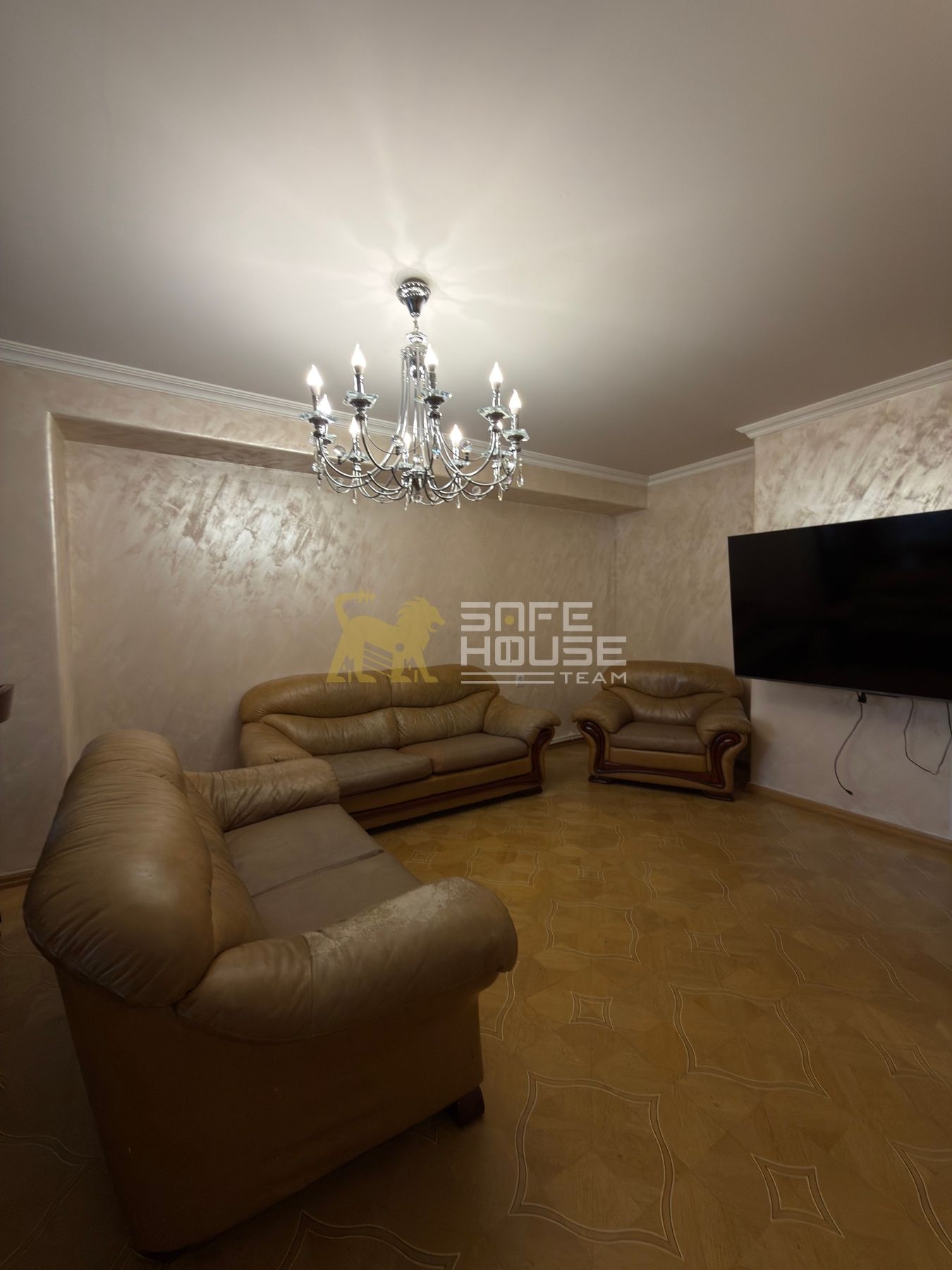 Վարձակալության 4 սենյականոց բնակարան 