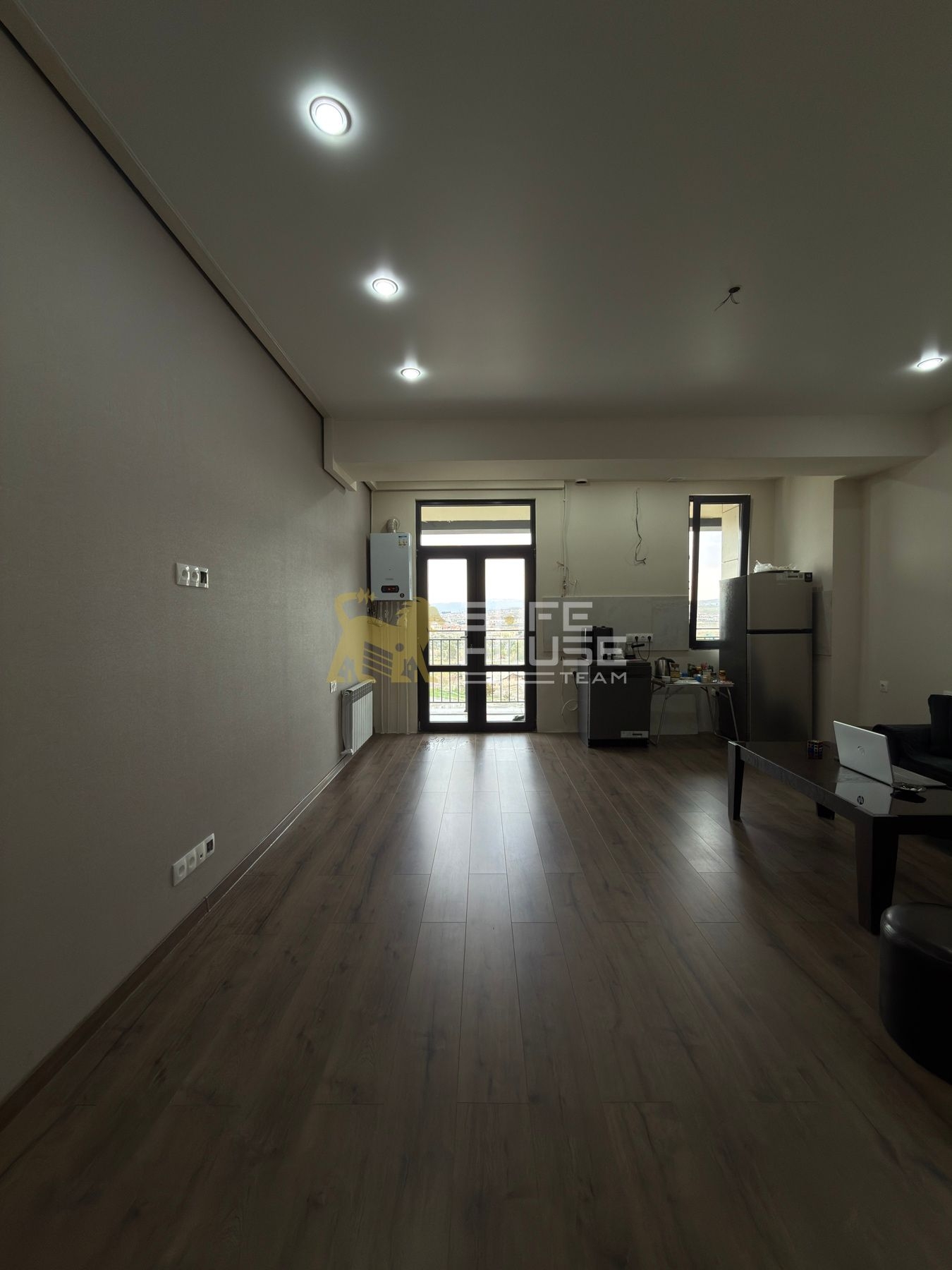 Վաճառքի 2 սենյականոց բնակարան 