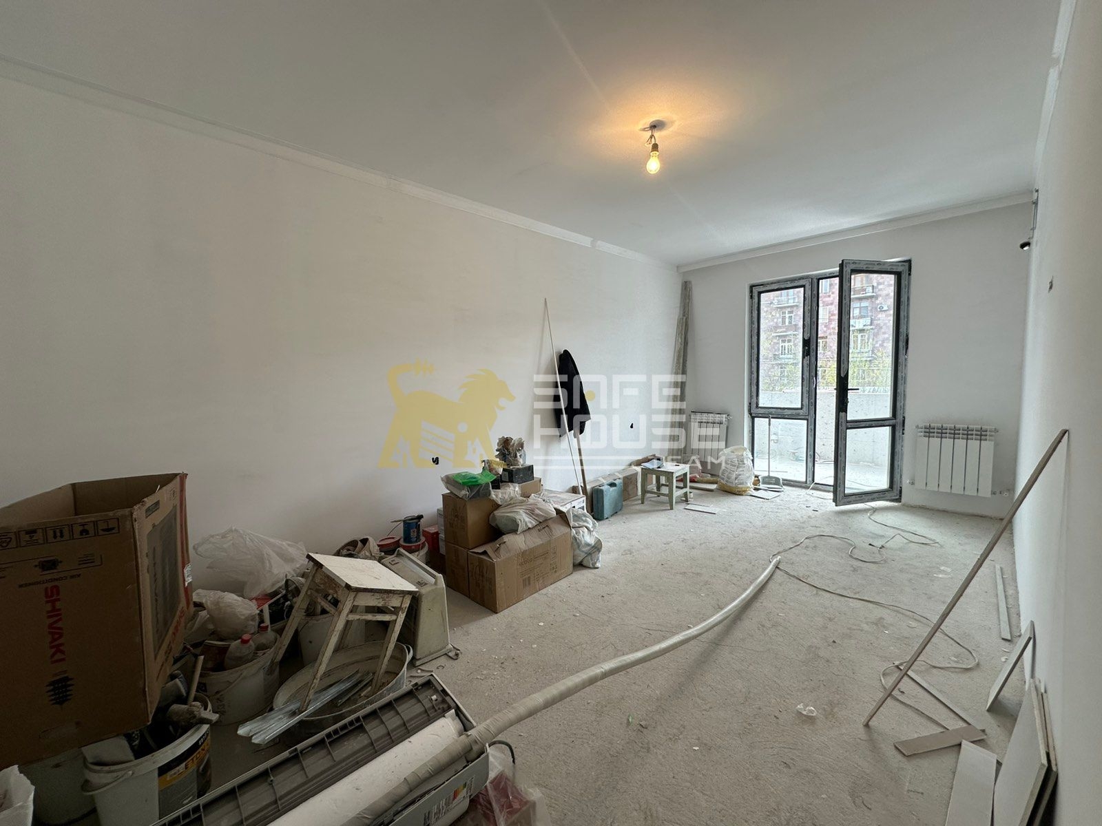 Վաճառքի 3 սենյականոց բնակարան