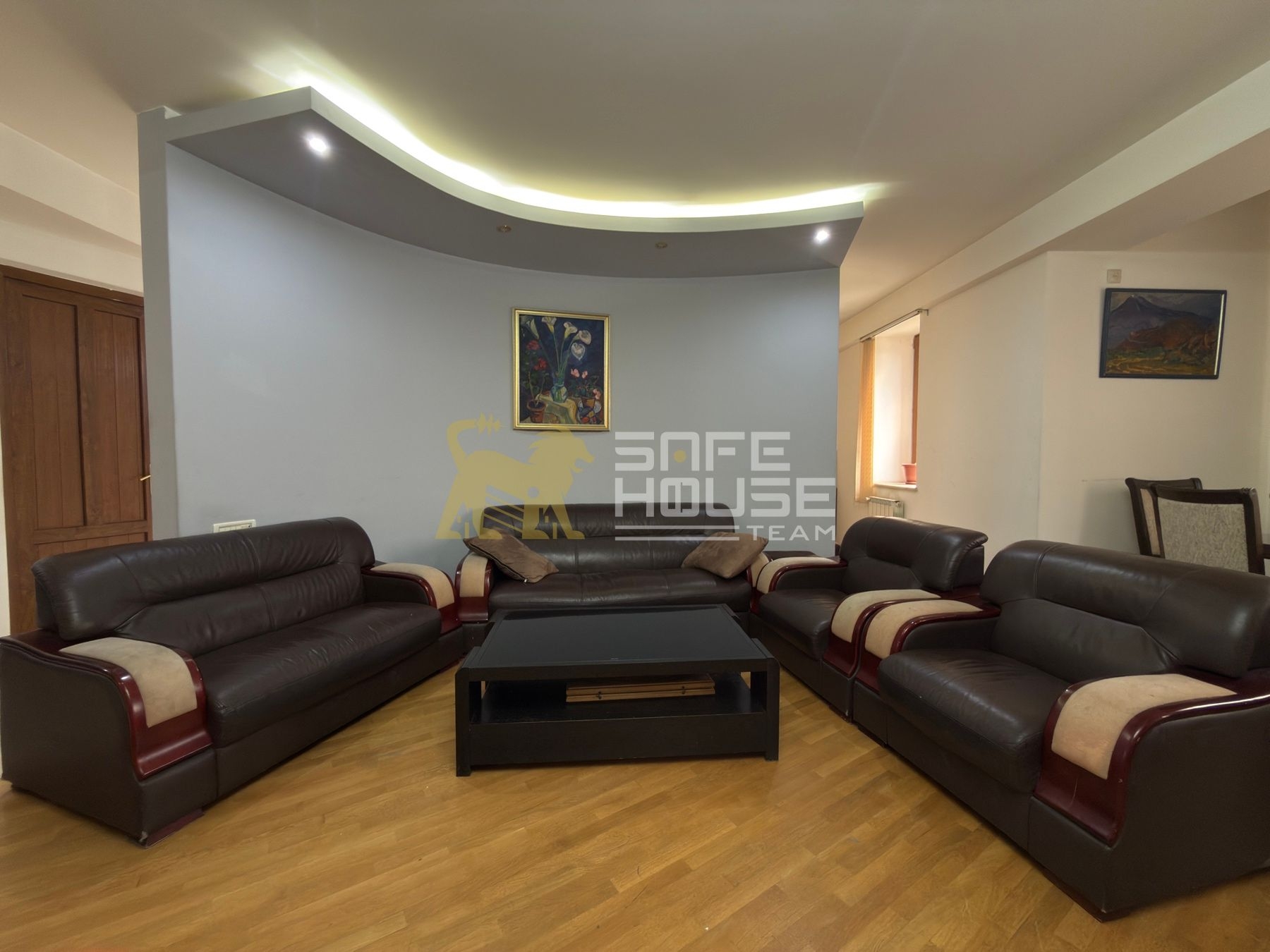 Վաճառքի 6 սենյականոց բնակարան