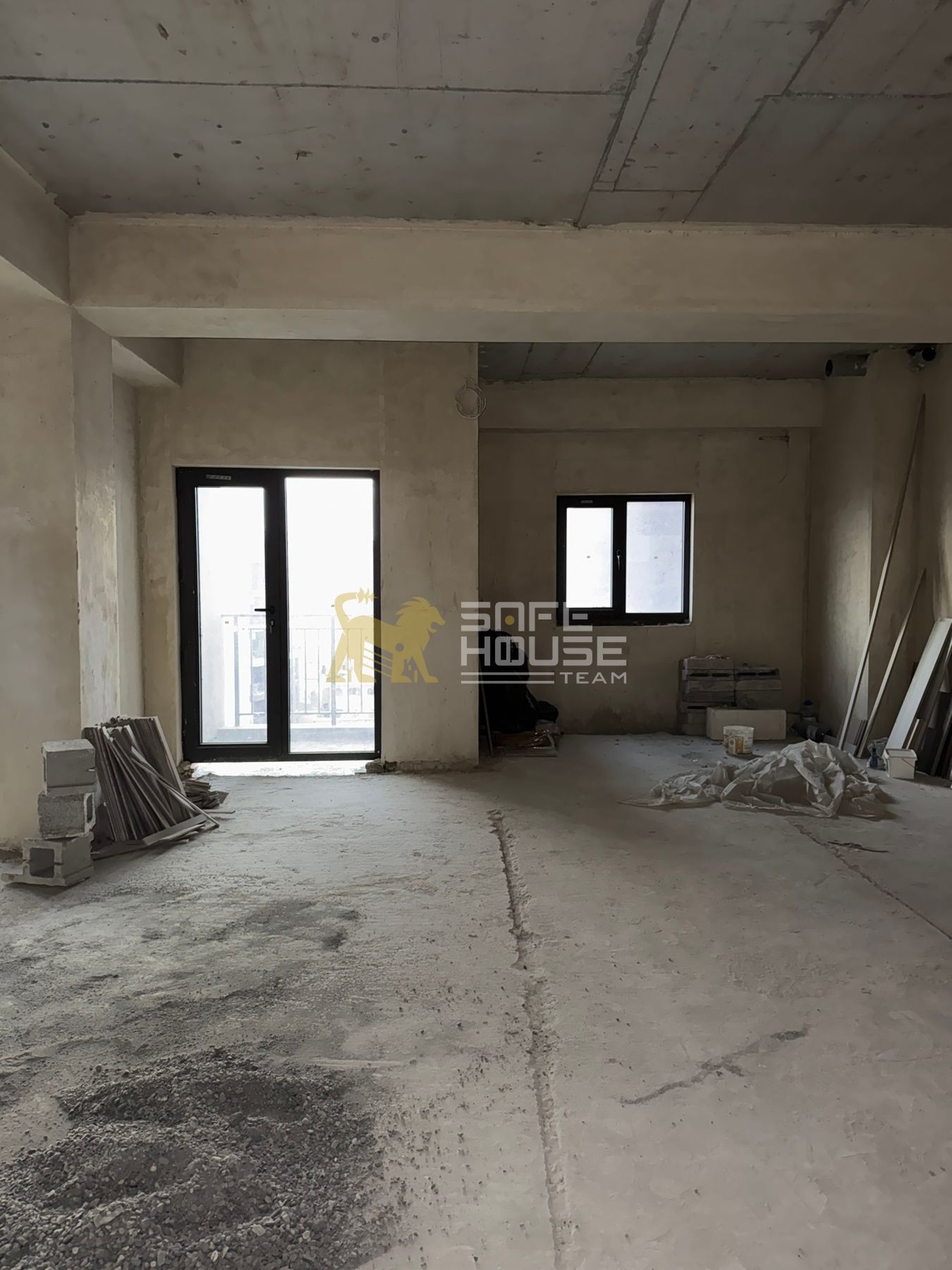 Վաճառքի 3 սենյականոց բնակարան 