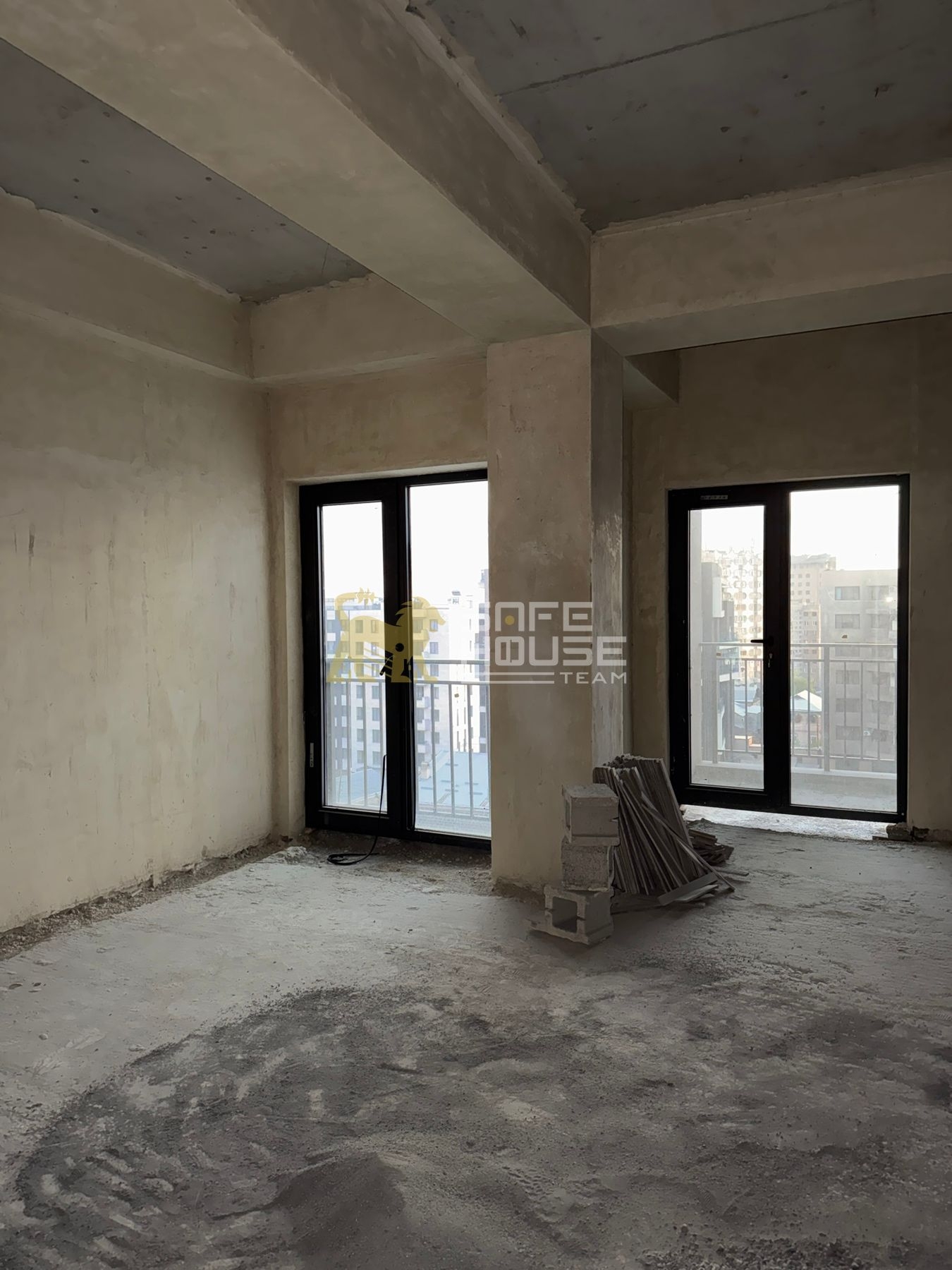 Վաճառքի 3 սենյականոց բնակարան 