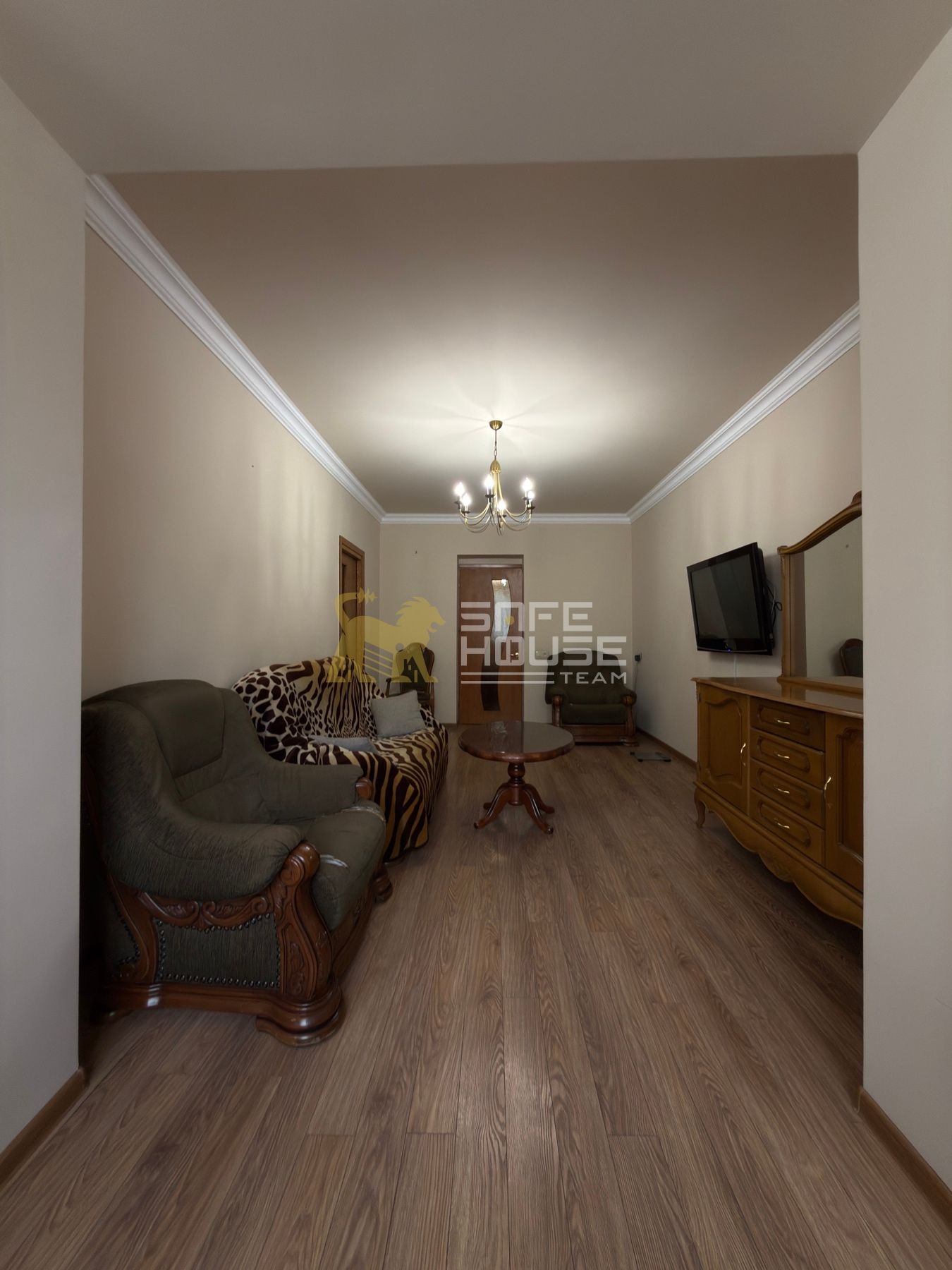 Վաճառքի 3 սենյականոց բնակարան 