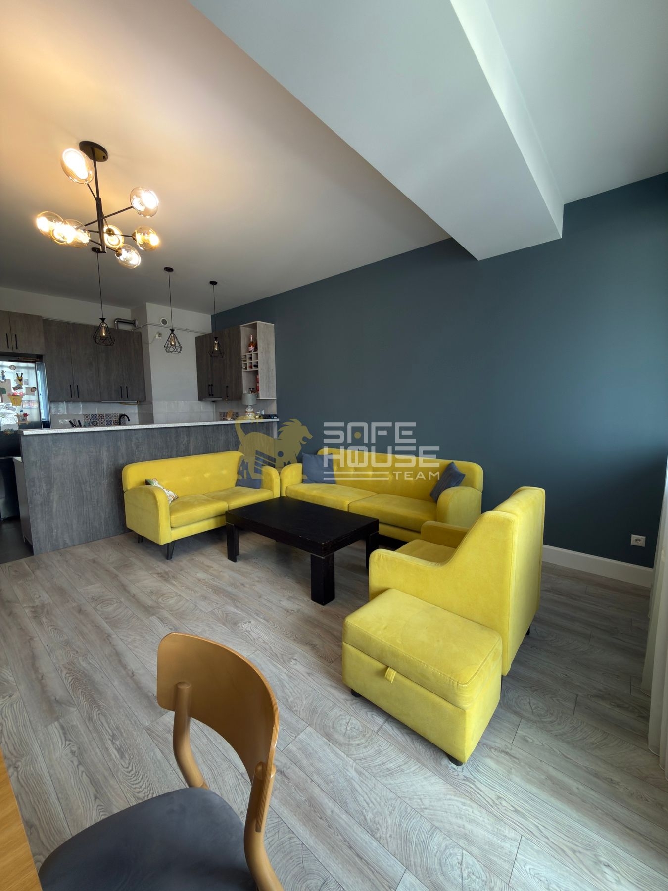 Վաճառքի 3 սենյականոց բնակարան 