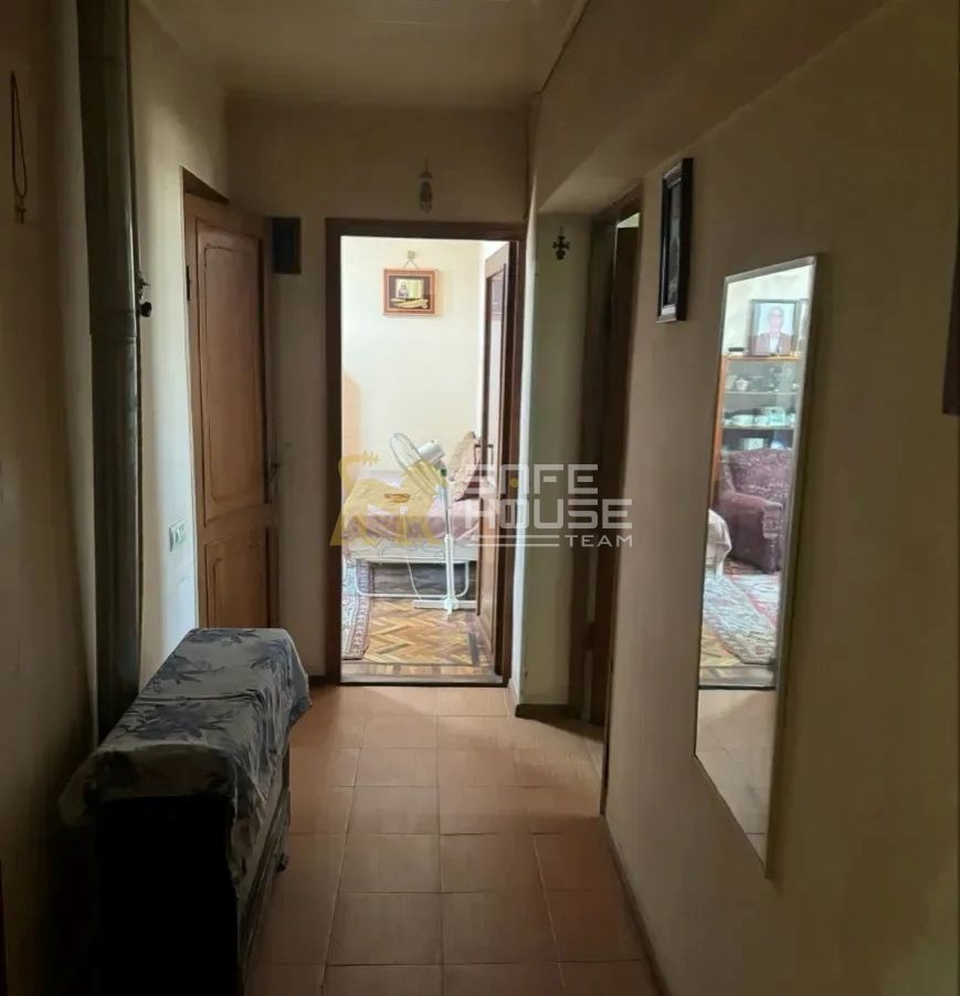 Վաճառքի 3 սենյականոց բնակարան 