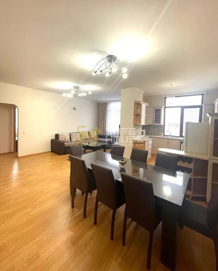 Վարձակալության 3 սենյականոց բնակարան