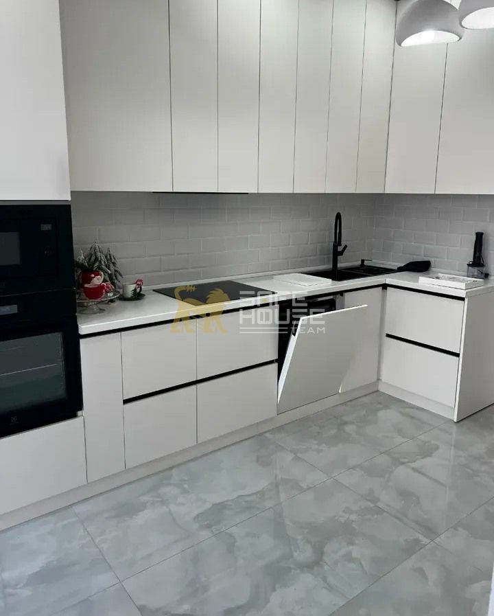 Վարձակալության 3 սենյականոց բնակարան