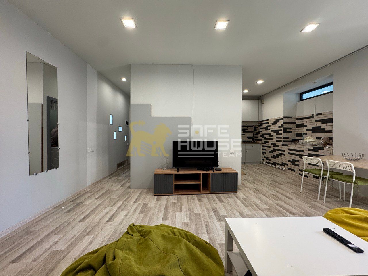 Վարձակալության 2 սենյականոց բնակարան