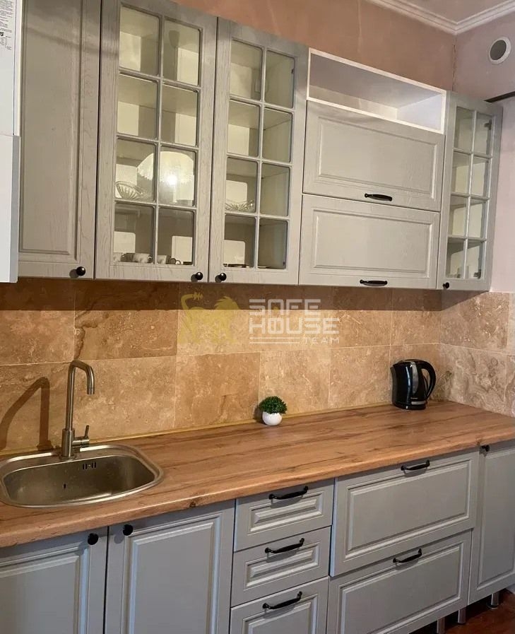 Վարձակալության 3 սենյականոց բնակարան