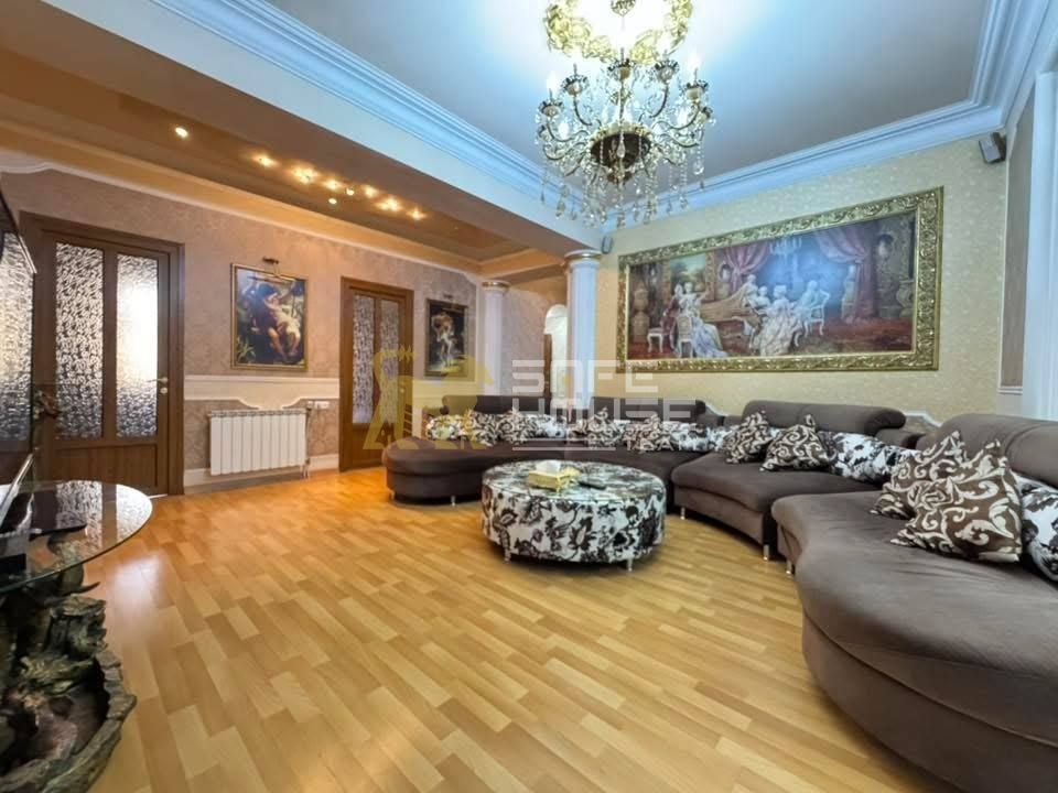 Վաճառքի բնակարան Կենտրոնում 