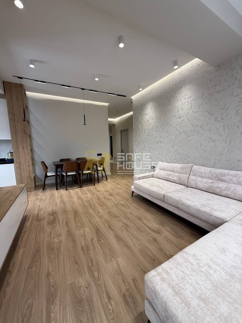 Վարձակալության 4 սենյականոց բնակարան