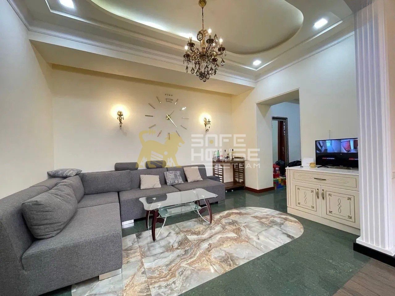 Վարձակալության 4 սենյականոց բնակարան