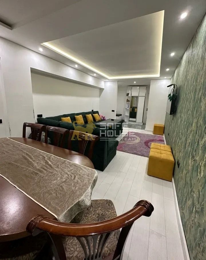 Վաճառքի 3 սենյականոց բնակարան 