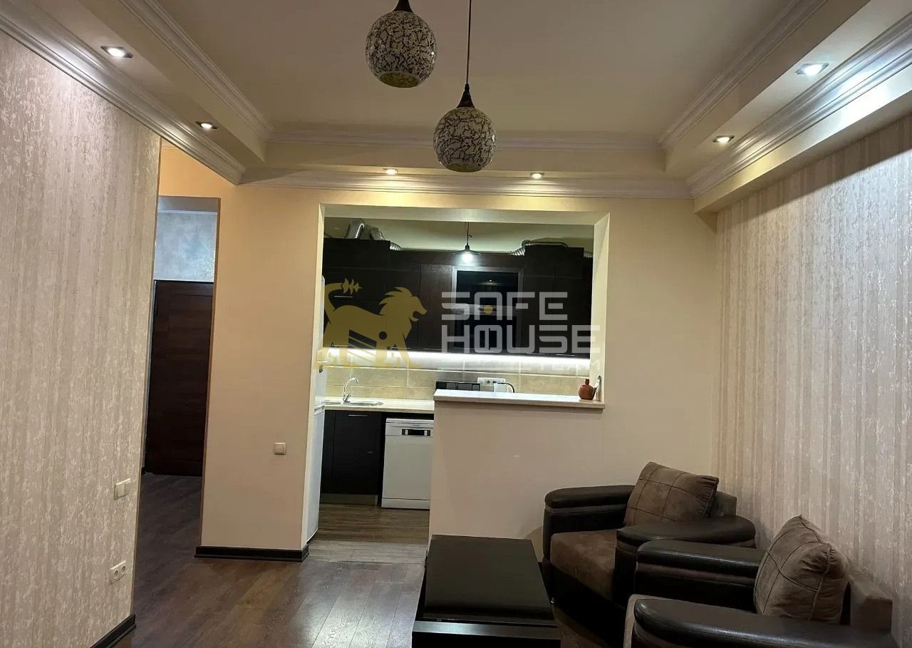 Վաճառքի 2 սենյականոց բնակարան 