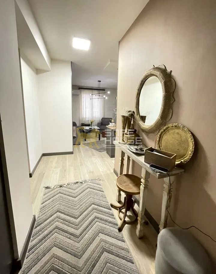 Վաճառքի 3 սենյականոց բնակարան 