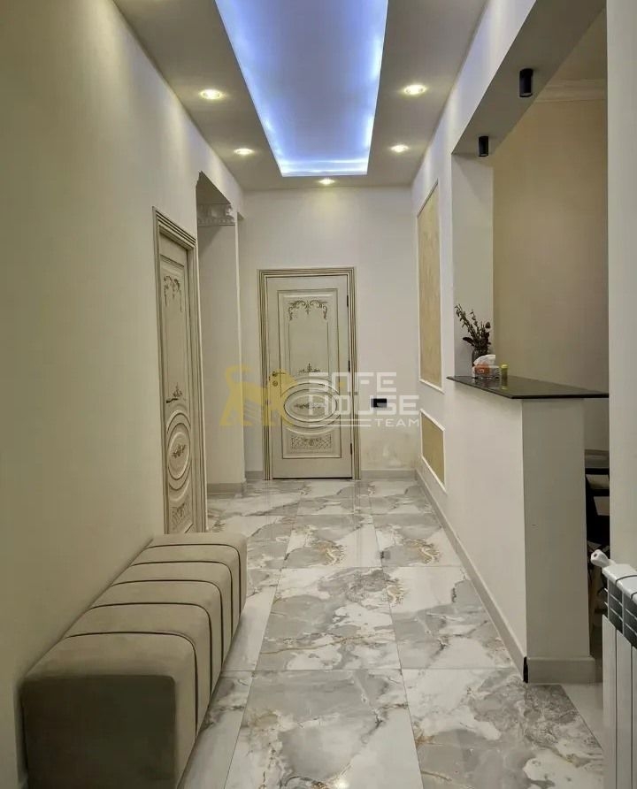 Վարձակալության 3 սենյականոց բնակարան