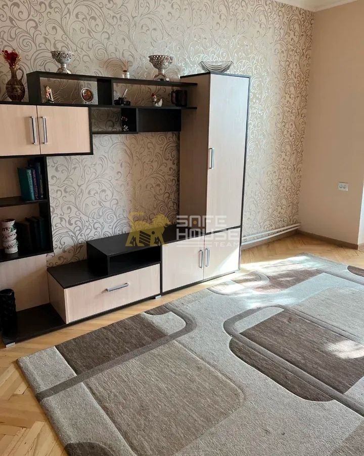 Վարձակալության 2 սենյականոց բնակարան