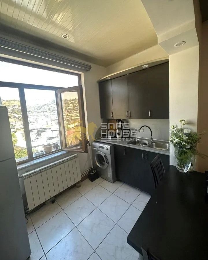 Վաճառքի 3 սենյականոց բնակարան
