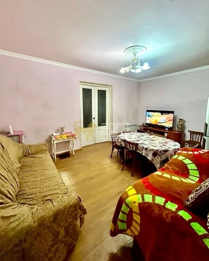 Վաճառքի 2 սենյականոց բնակարան