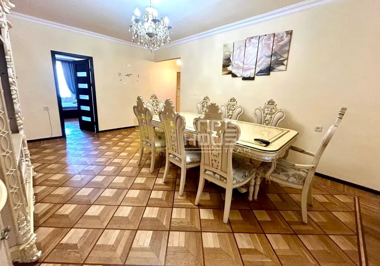 օրավարձով 4 սենյականոց բնակարան կահույքով և տեխնիկայով․․․․