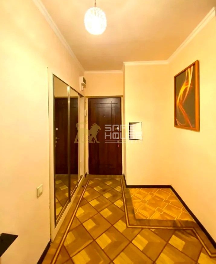 օրավարձով 4 սենյականոց բնակարան կահույքով և տեխնիկայով․․․․