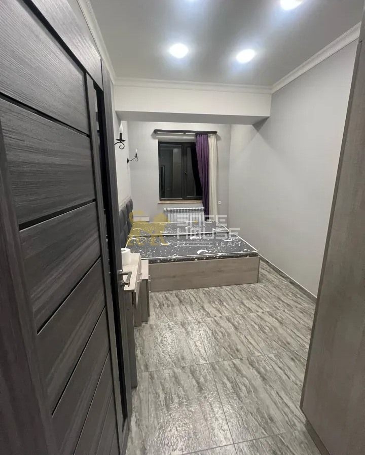 Վարձակալության 3 սենյականոց բնակարան