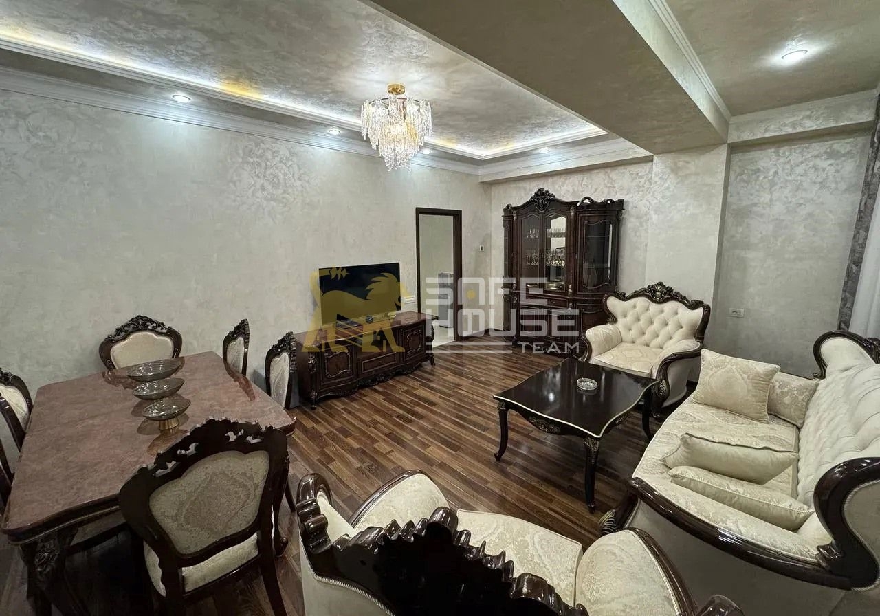 տրվում է օրավարձով  3 սենյականոց գեղեցիկ բնակարան 