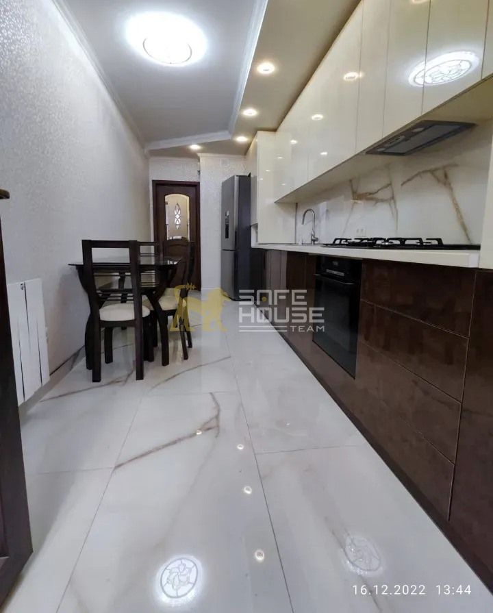Վարձակալության 3 սենյականոց բնակարան