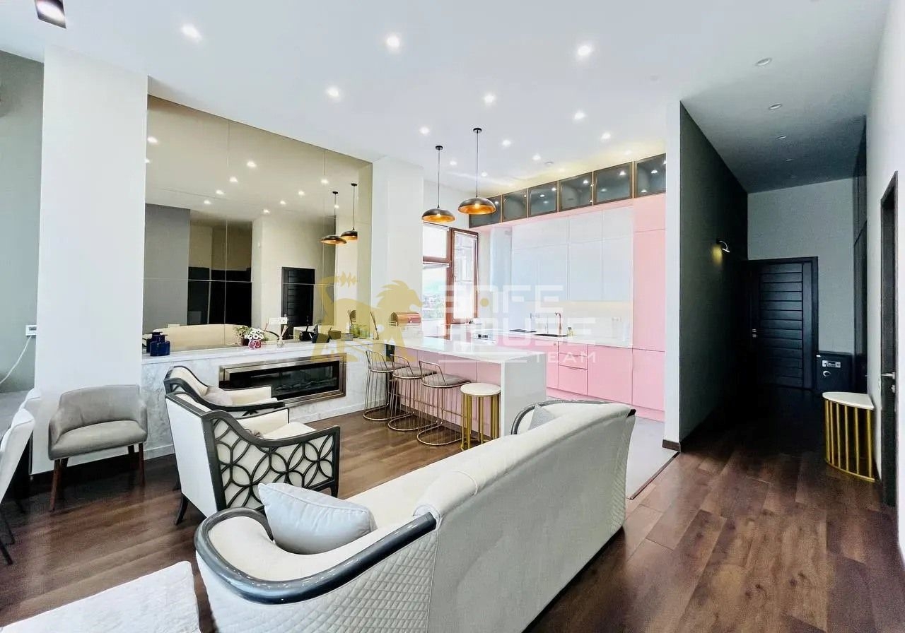 Վաճառքի 3 սենյականոց բնակարան