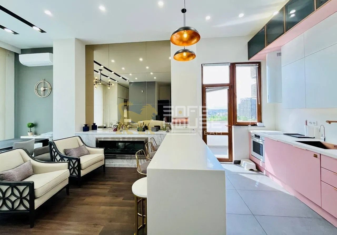 Վաճառքի 3 սենյականոց բնակարան