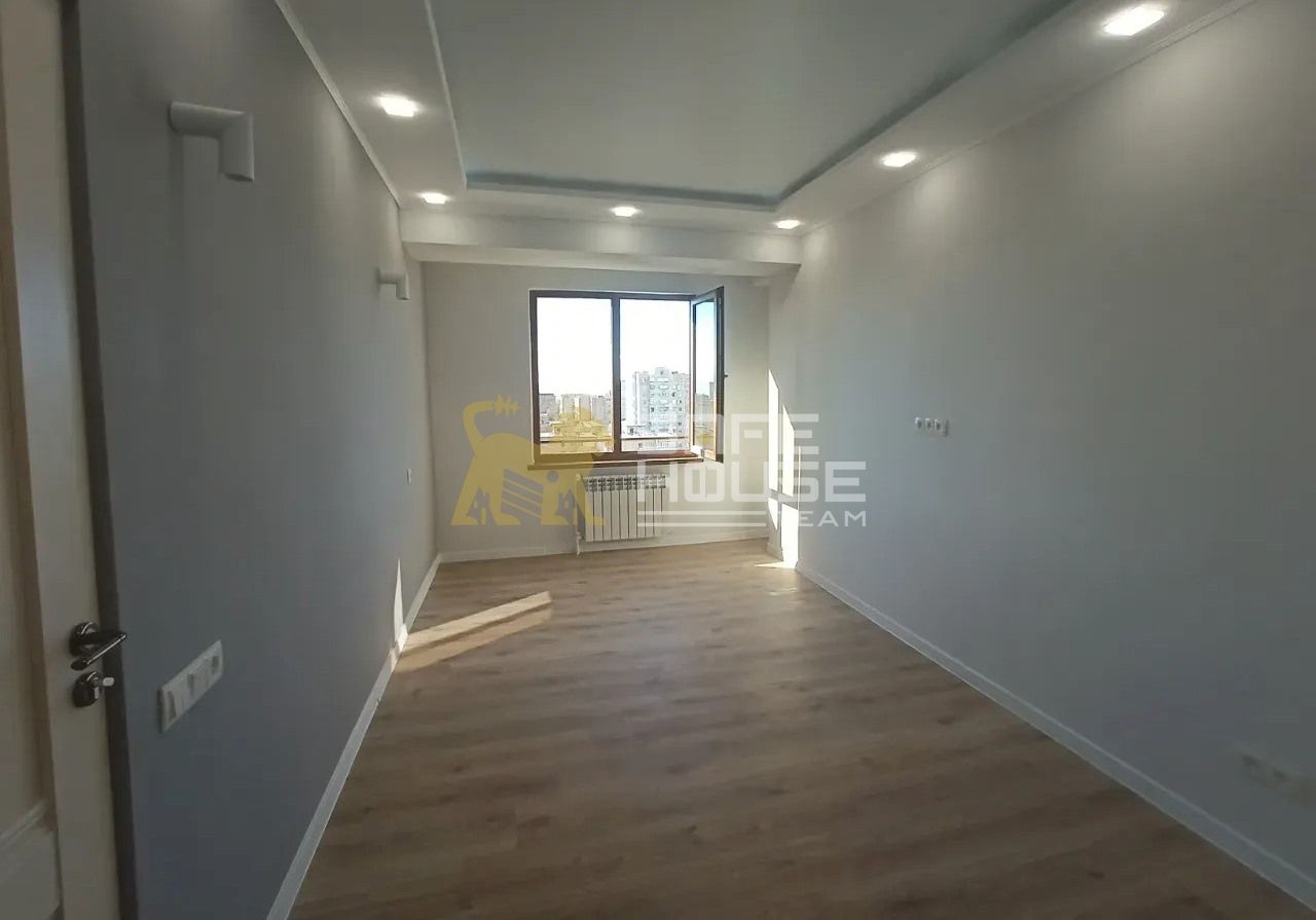 Վաճառքի 2 սենյականոց բնակարան