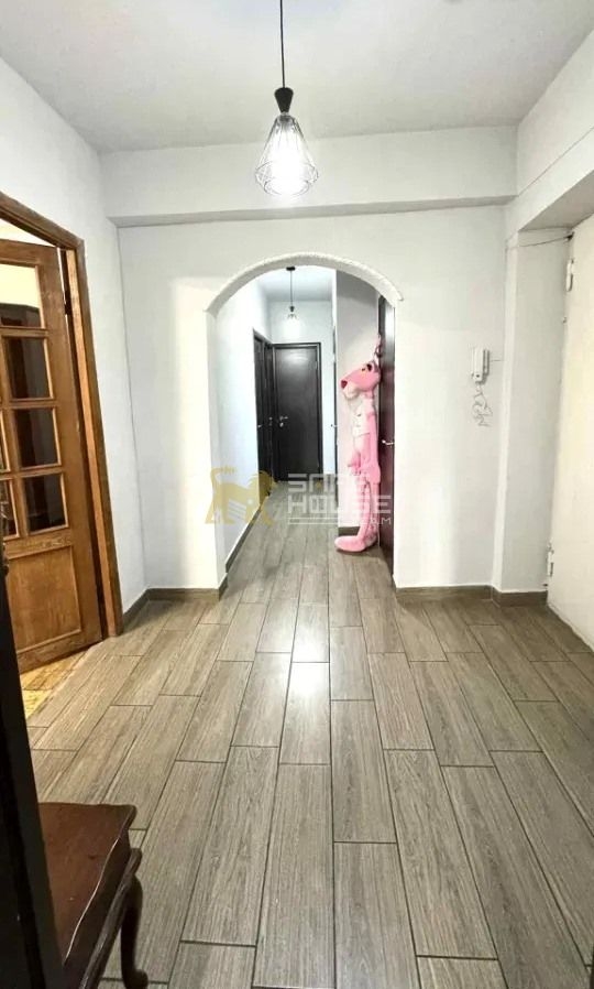 Վաճառքի 3 սենյականոց բնակարան 