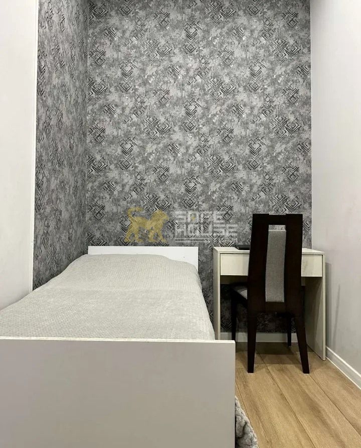 Վաճառքի 3 սենյականոց բնակարան 